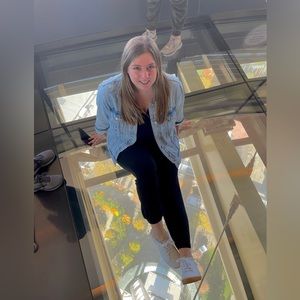 Meet your Posher, Meaghan